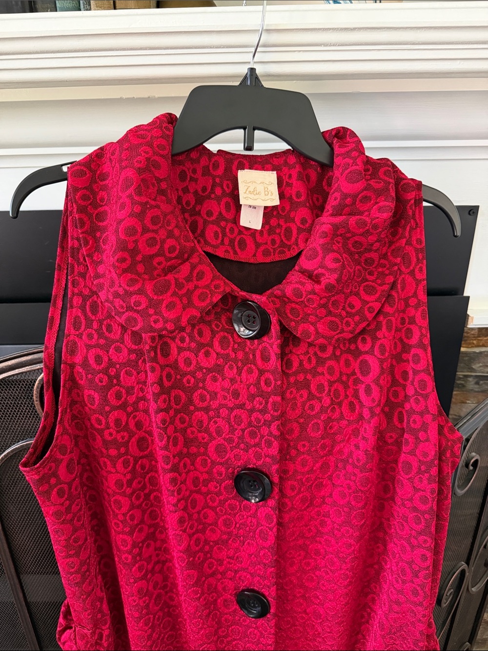 Zadie B’s Sleeveless Red Patterned Button Dress - Picture 3 of 4